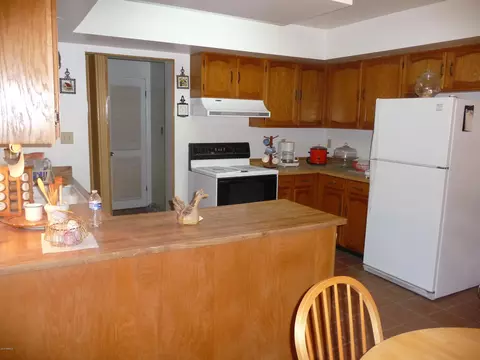 718 Euclid Ave, Phoenix, AZ 85042 photo 3