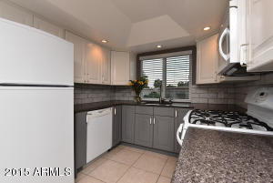 2533 E Becker Ln, Phoenix, AZ 85028 photo 22