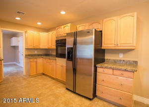 2101 E Claire Dr, Phoenix, AZ 85022 photo 10