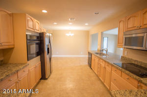 2101 E Claire Dr, Phoenix, AZ 85022 photo 8