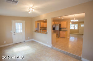 2101 E Claire Dr, Phoenix, AZ 85022 photo 12
