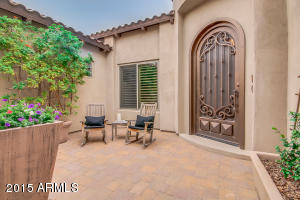 3534 E Robin Ln, Phoenix, AZ 85050 photo 5