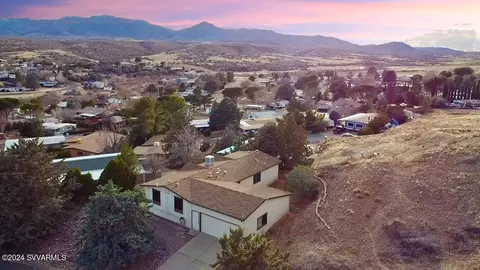 1350 Blue Roan Trl, Dewey, AZ 86327