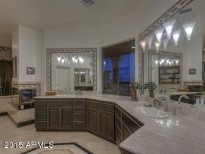 2109 E Kaler Dr, Phoenix, AZ 85020 photo 16