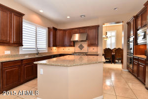 3654 E Crest Ln, Phoenix, AZ 85050 photo 29