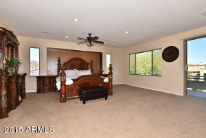 3654 E Crest Ln, Phoenix, AZ 85050 photo 12