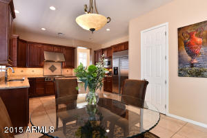 3654 E Crest Ln, Phoenix, AZ 85050 photo 31