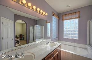 1276 E Marcella Ln, Gilbert, AZ 85295 photo 11
