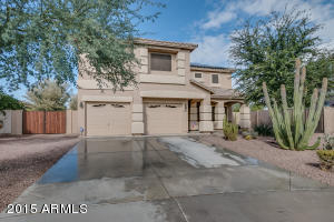 1222 E Macaw Dr, Gilbert, AZ 85297 photo 1