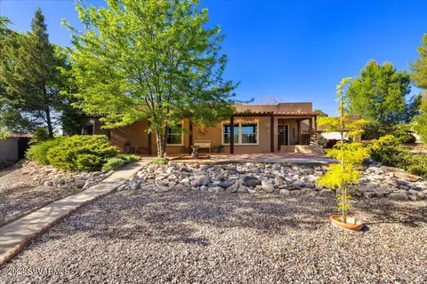 10810 E Oak Creek Trl, Cornville, AZ 86325