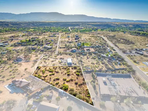 000 Sundance Ln, Cornville, AZ 86325