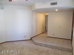 261 E Kroll Dr, Gilbert, AZ 85234 photo 2