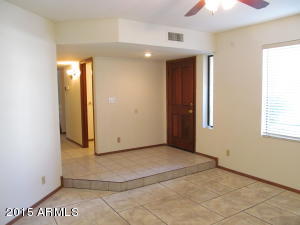 261 E Kroll Dr, Gilbert, AZ 85234 photo 3