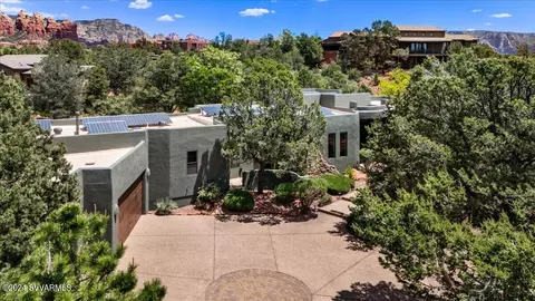 110 Hozoni Dr, Sedona, AZ 86336