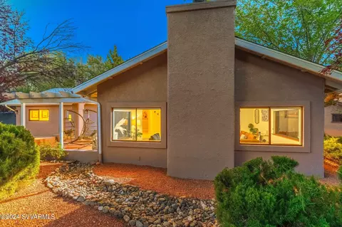 80 N Hummingbird Ln, Sedona, AZ 86336