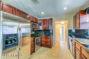 1913 E Mitchell Dr, Phoenix, AZ 85016 photo 2