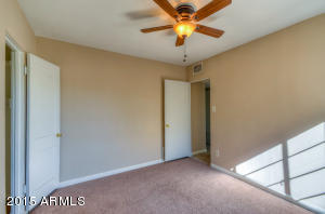 1913 E Mitchell Dr, Phoenix, AZ 85016 photo 14
