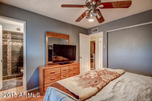 907 W Mohawk Ln, Phoenix, AZ 85027 photo 16