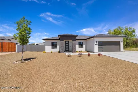 392 N Homestead Pkwy, Camp Verde, AZ 86322