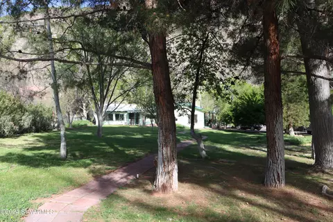 2905 N Echo Canyon Rd, Cornville, AZ 86325