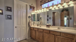 4284 E Blue Spruce Ln, Gilbert, AZ 85298 photo 21