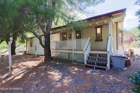 4240 E Aztec Rd, Rimrock, AZ 86335
