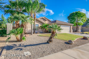 1076 E Stottler Dr, Gilbert, AZ 85296 photo 2