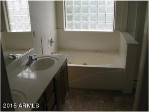 2715 E Valencia Dr, Phoenix, AZ 85042 photo 14