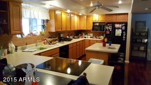 32 W Hackamore Ave, Gilbert, AZ 85233 photo 3