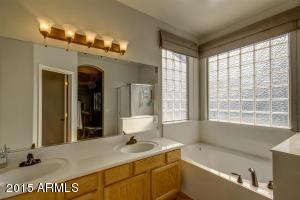1501 E Shamrock St, Gilbert, AZ 85295 photo 31