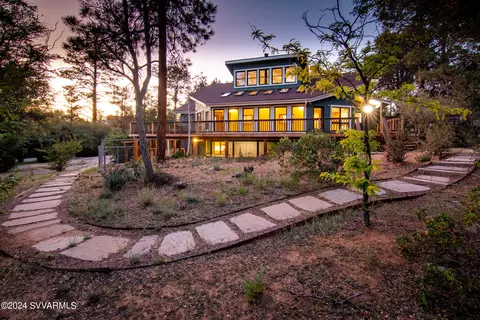 2404 Woodland Hills Dr, Prescott, AZ 86305