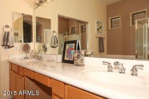 2219 E Branham Ln, Phoenix, AZ 85042 photo 17