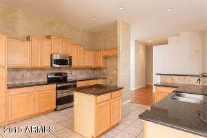 338 W Desert Ave, Gilbert, AZ 85233 photo 6