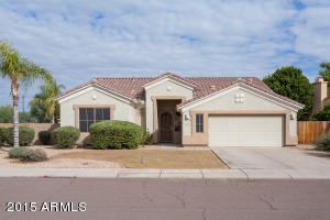 338 W Desert Ave, Gilbert, AZ 85233 photo 1