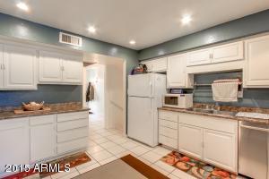 210 E La Jolla Dr, Tempe, AZ 85282 photo 2