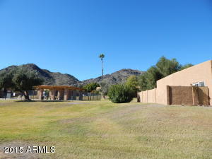 817 E Cochise Dr, Phoenix, AZ 85020 photo 3