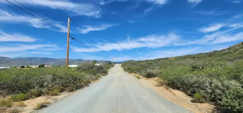005 E Meadow Dr # A, Mayer, AZ 86333 photo 6