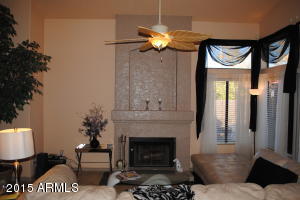 314 E Vaughn Ave, Gilbert, AZ 85234 photo 4