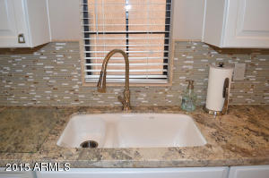 7041 S Golfside Ln, Phoenix, AZ 85042 photo 11