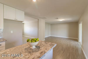 816 E Seldon Ln, Phoenix, AZ 85020 photo 9