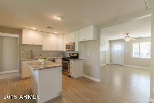 816 E Seldon Ln, Phoenix, AZ 85020 photo 6