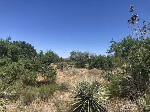 4411 E Roundup Rd, Rimrock, AZ 86335