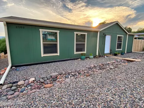 2588 S Kadomoto Dr, Cornville, AZ 86325