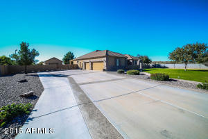 2531 E Meadowview Dr, Gilbert, AZ 85298 photo 4