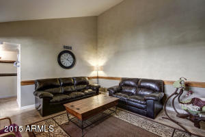 321 E Aspen Way, Gilbert, AZ 85234 photo 4