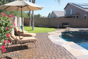 2406 E Taro Ln, Phoenix, AZ 85050 photo 10