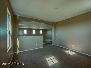 560 E Raven Ct, Gilbert, AZ 85297 photo 9