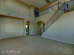 560 E Raven Ct, Gilbert, AZ 85297 photo 4