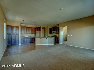 560 E Raven Ct, Gilbert, AZ 85297 photo 7