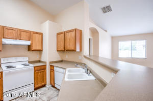 812 W Chambers St, Phoenix, AZ 85041 photo 5